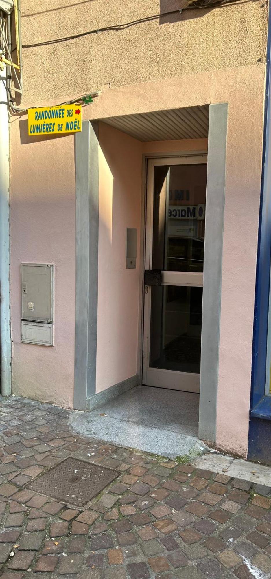 Studio De 30M² Hypercentre Tres Calme Montbéliard Eksteriør bilde